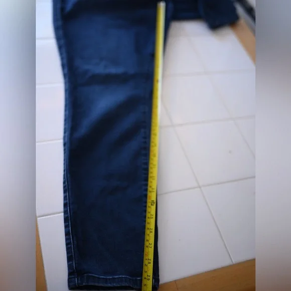 Torrid Bombshell Skinny High-Rise Size 22 Tall Jeans - Picture 12 of 13